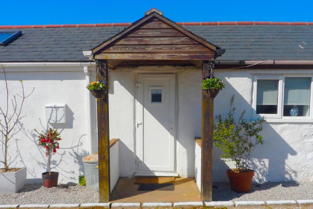 טרורו Stunning Annexe 1 Luxury Bedroom, Eating Area & Bathroom Only! מראה חיצוני תמונה