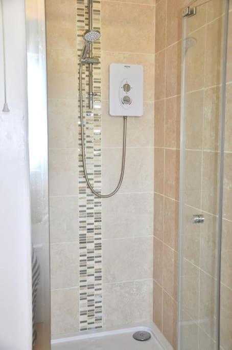 טרורו Stunning Annexe 1 Luxury Bedroom, Eating Area & Bathroom Only! מראה חיצוני תמונה